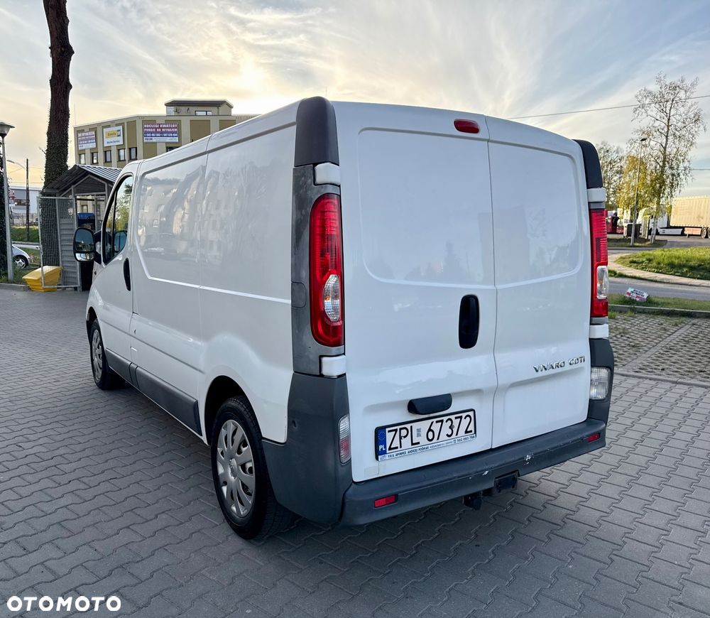 Opel Vivaro - 11