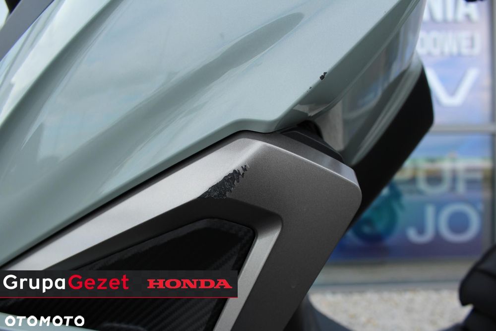 Honda NSS - 17