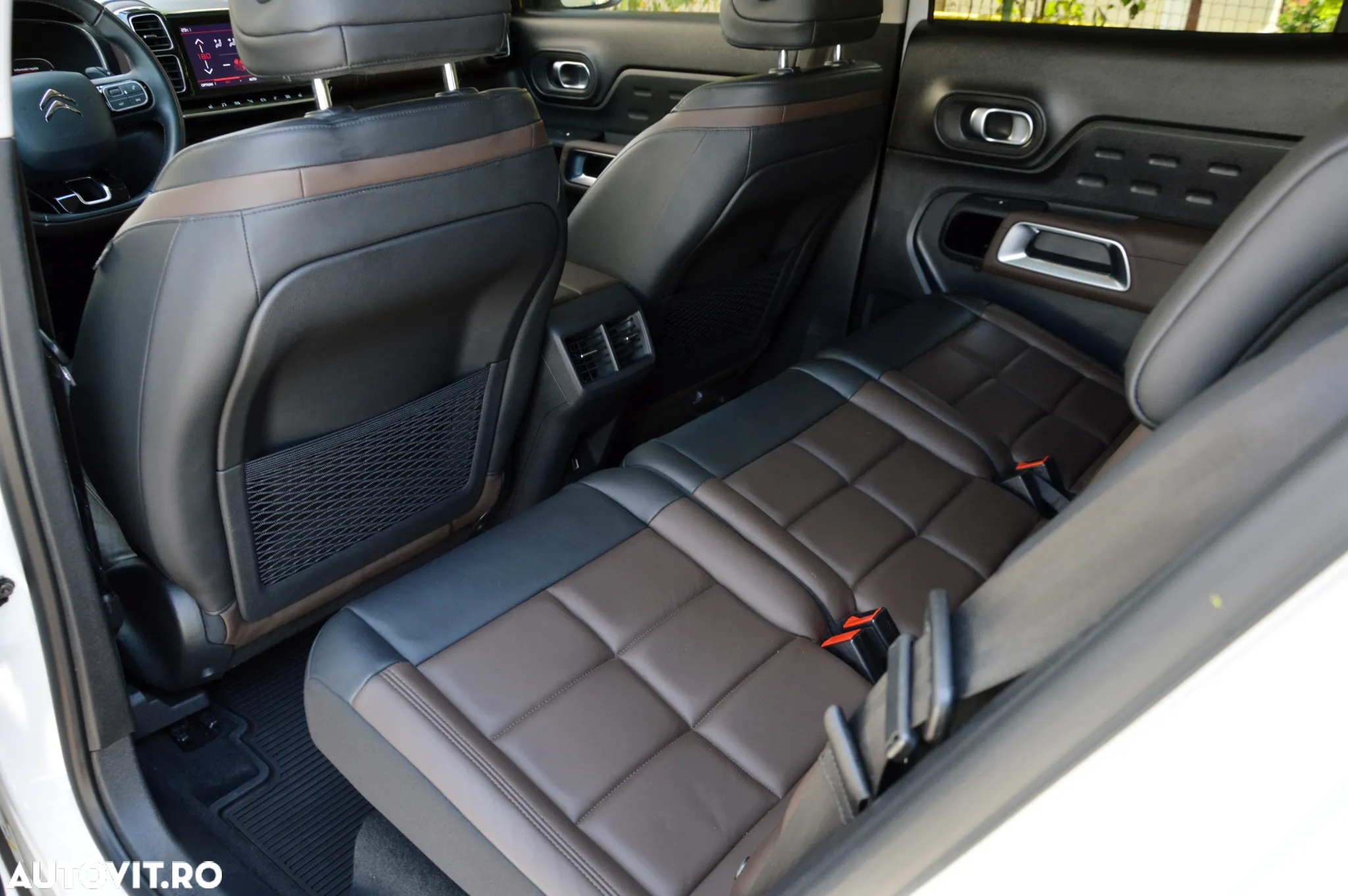 Citroën C5 Aircross 1.6 PureTech S&S EAT8 Shine - 18