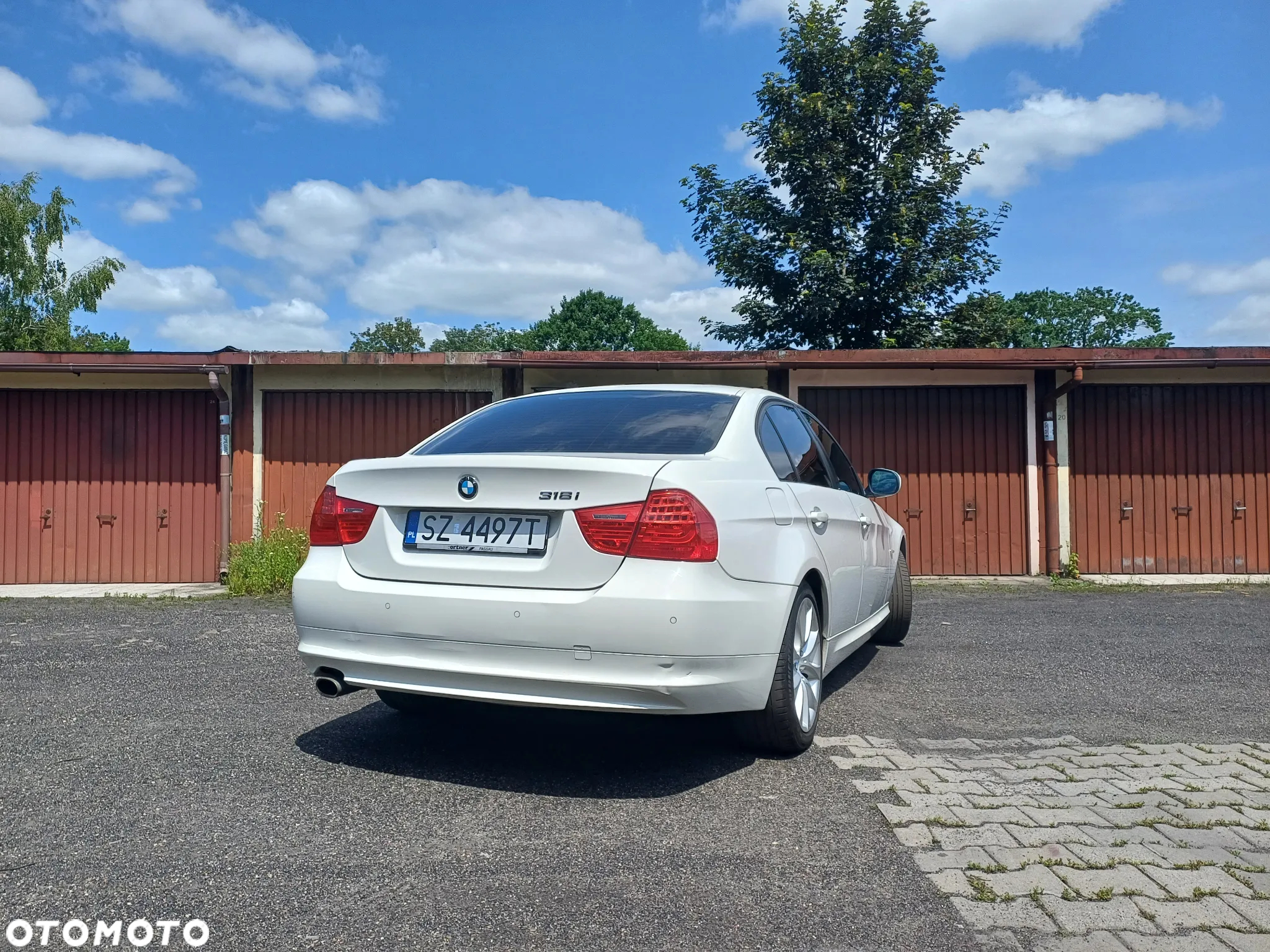 BMW Seria 3 318i - 9