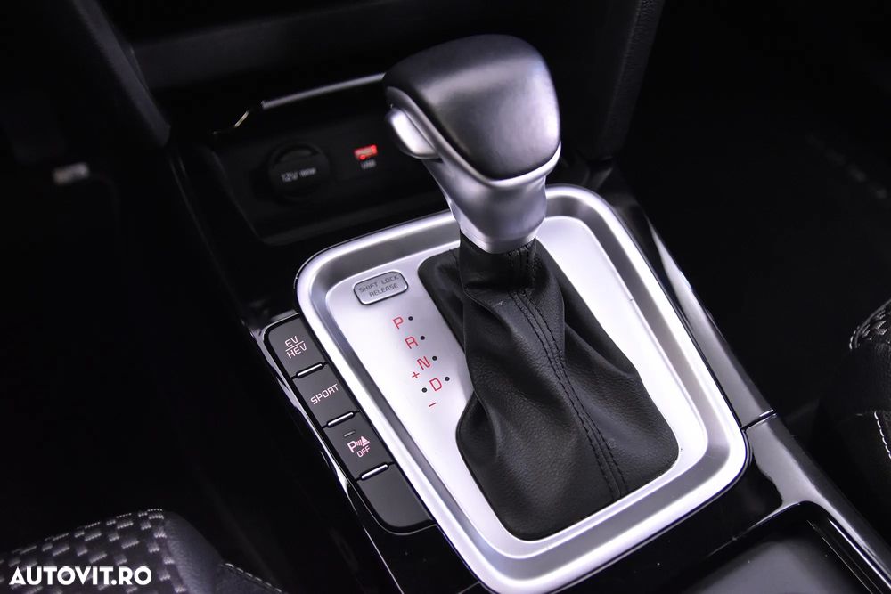 Kia XCeed 1.6 GDI 6DCT PHEV Vision - 18