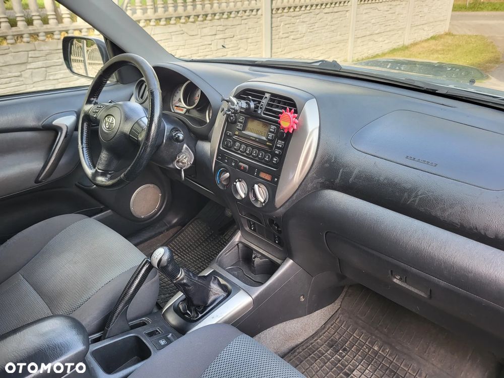 Toyota RAV4 - 27