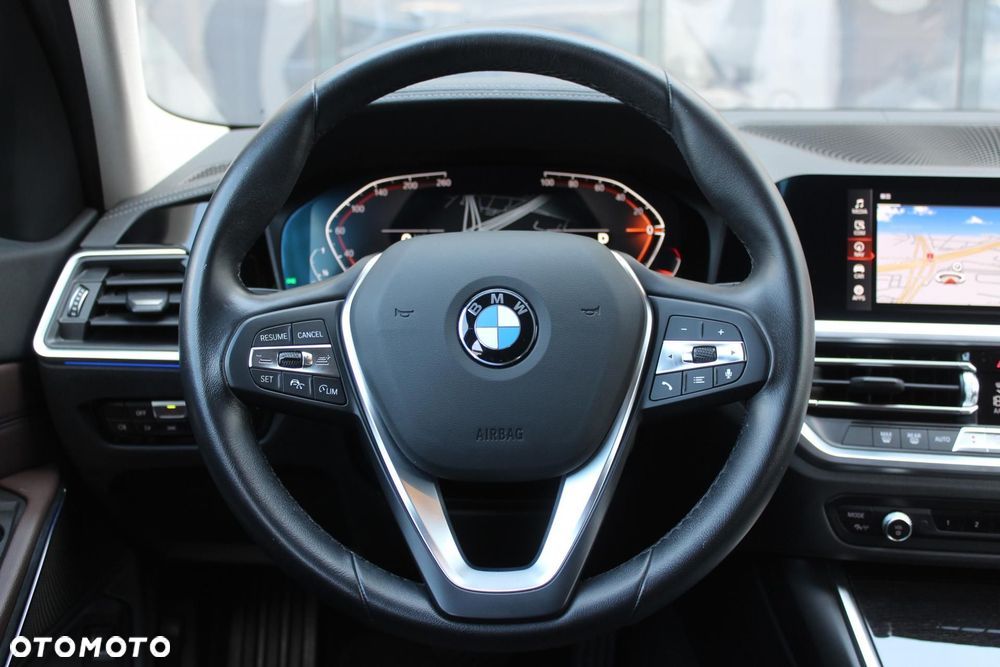 BMW Seria 3 - 12