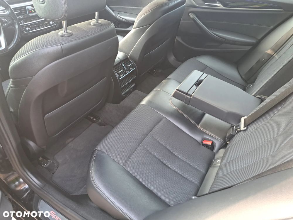 BMW Seria 5 518d - 11