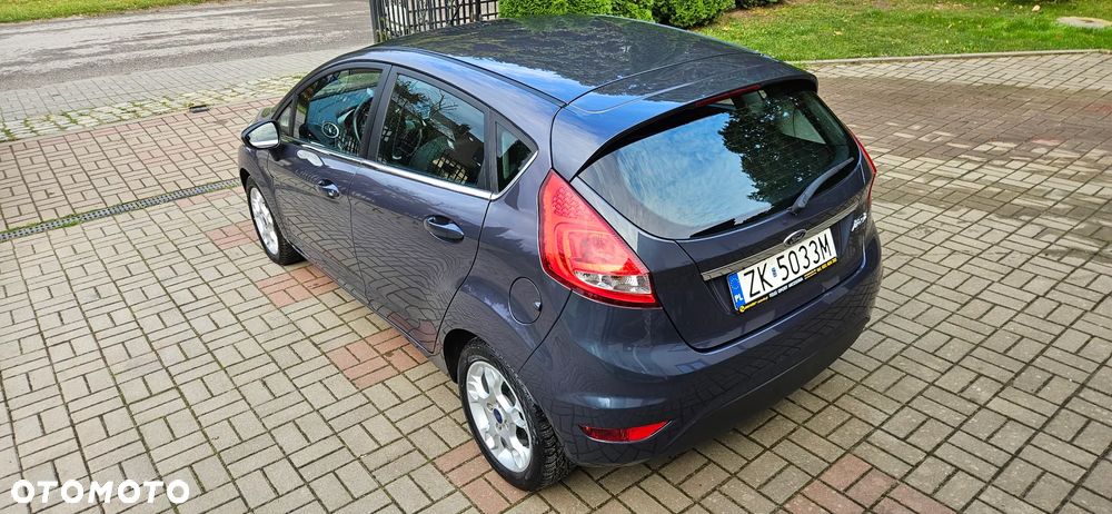 Ford Fiesta 1.25 Titanium EU5 - 19