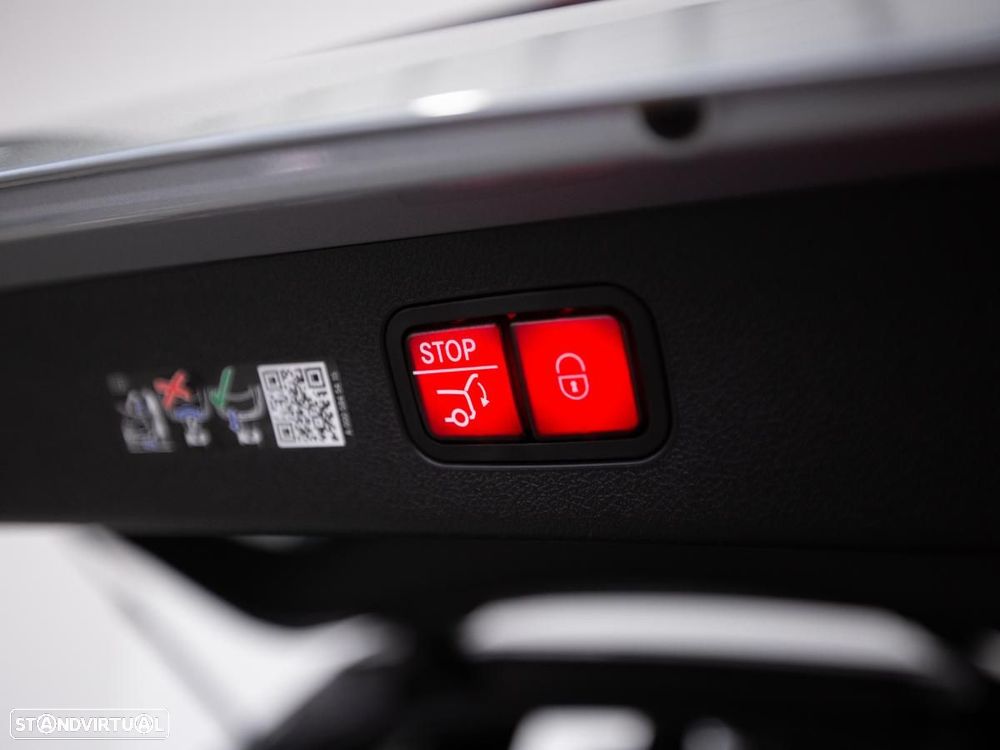 Mercedes-Benz E 300 Standard - 13