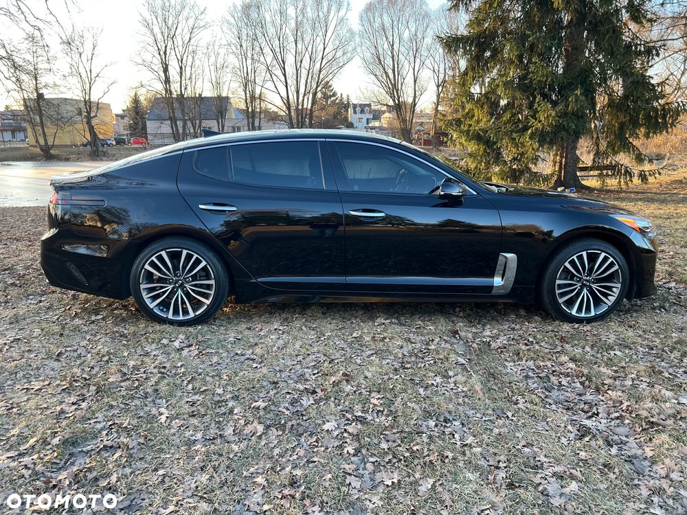 Kia Stinger 2.0 T-GDI L - 30
