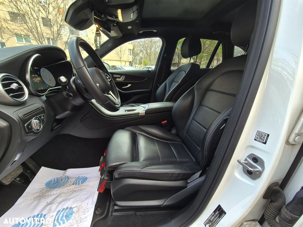 Mercedes-Benz GLC - 29