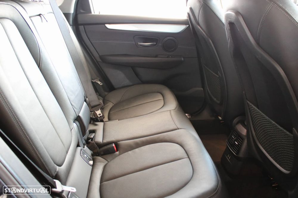BMW 225xe Active Tourer Line Luxury - 14