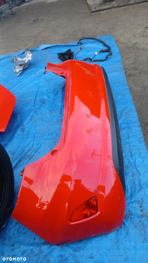 Ford Fiesta MK8 17- zderzak tył tylny 4x PDC kolor XH DK - 9