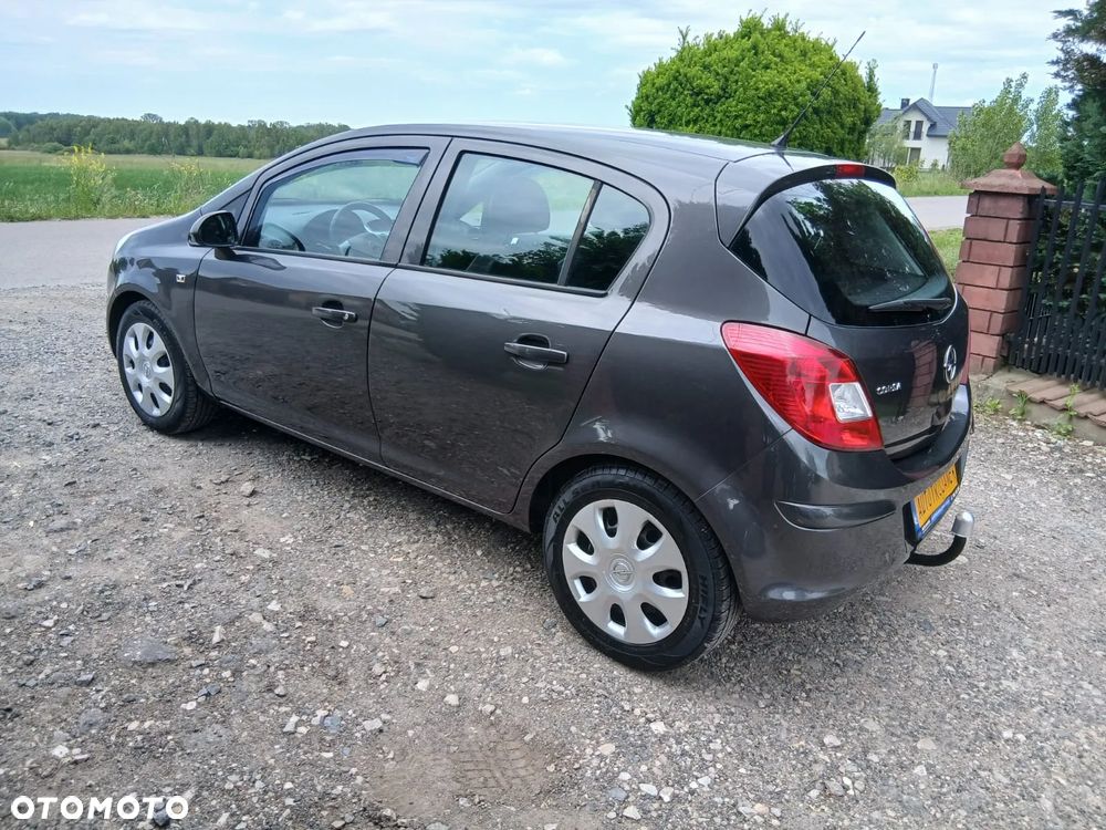 Opel Corsa 1.2 16V Enjoy - 12