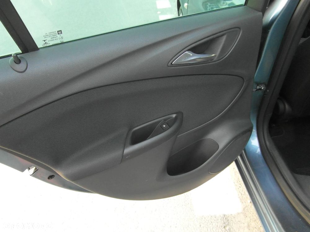 Opel Astra 1.4 Turbo Start/Stop Sports Tourer Dynamic - 29