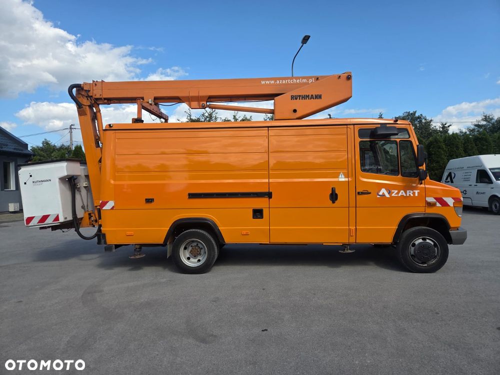 Mercedes-Benz VARIO 812D - 3