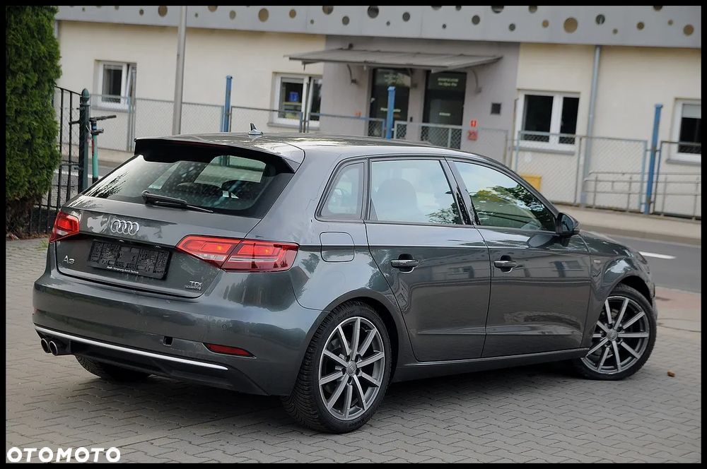 Audi A3 Sportback 2.0 TDI quattro S tronic sport - 4