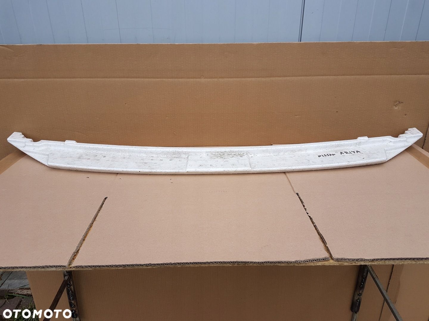 ABSORBER ZDERZAKA PRZÓD DOLNY NISSAN ARIYA 22- DEMONTAŻ - 1