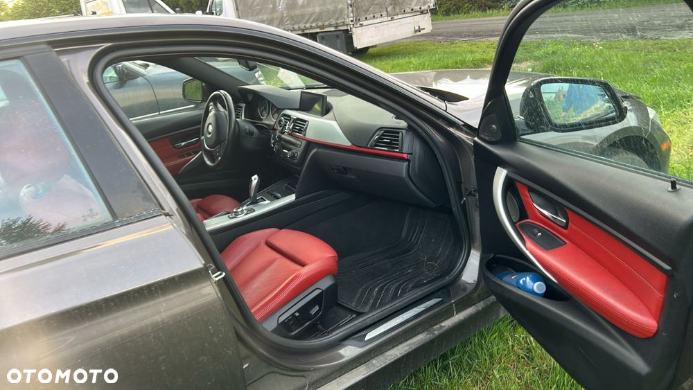 BMW Seria 3 328i xDrive Sport Line - 6