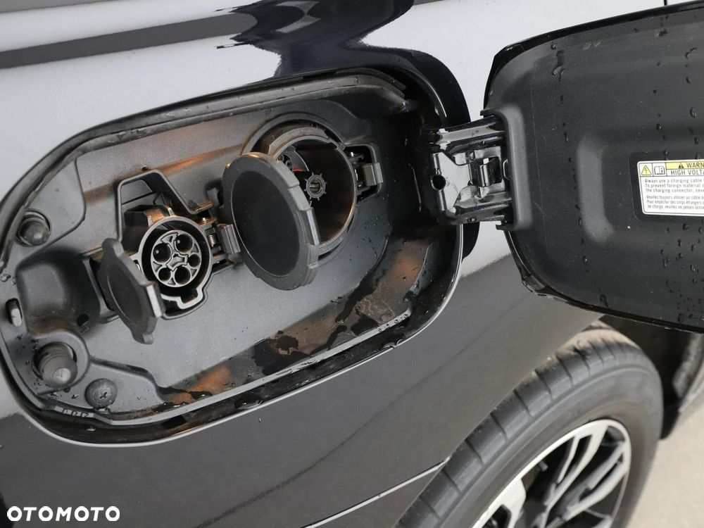 Mitsubishi Outlander - 40