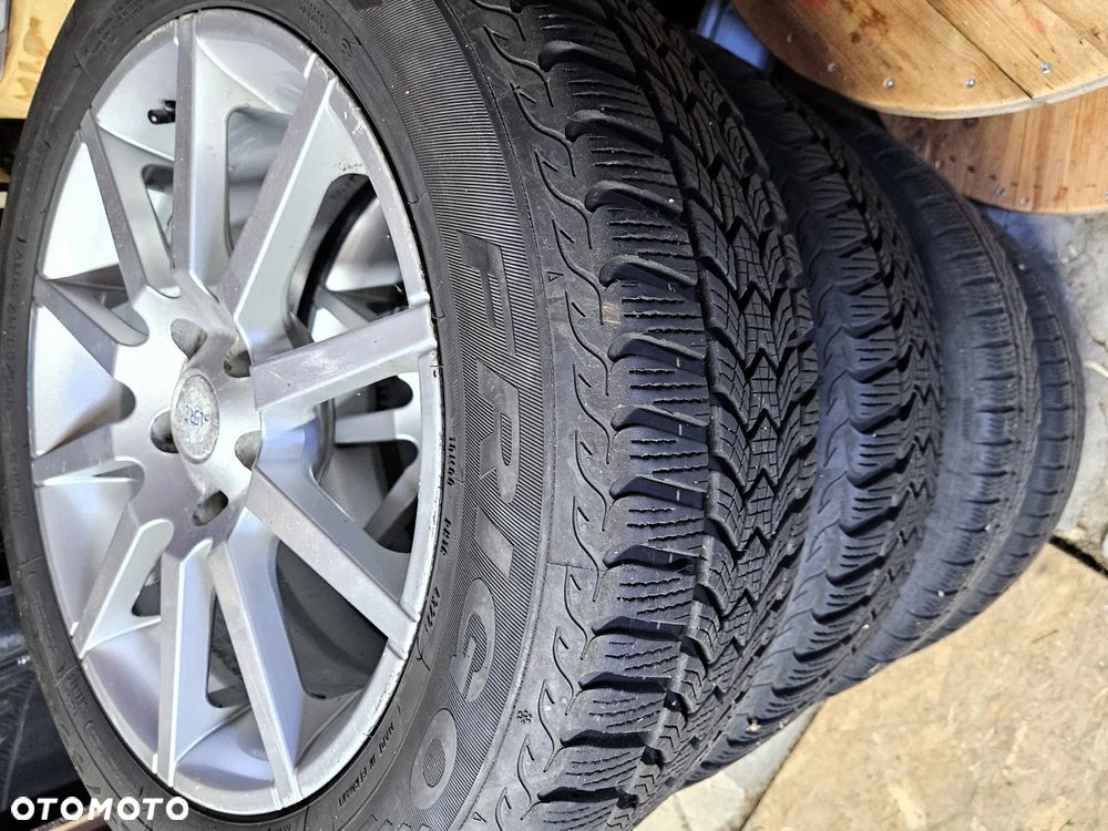 Volvo XC 70 - 40