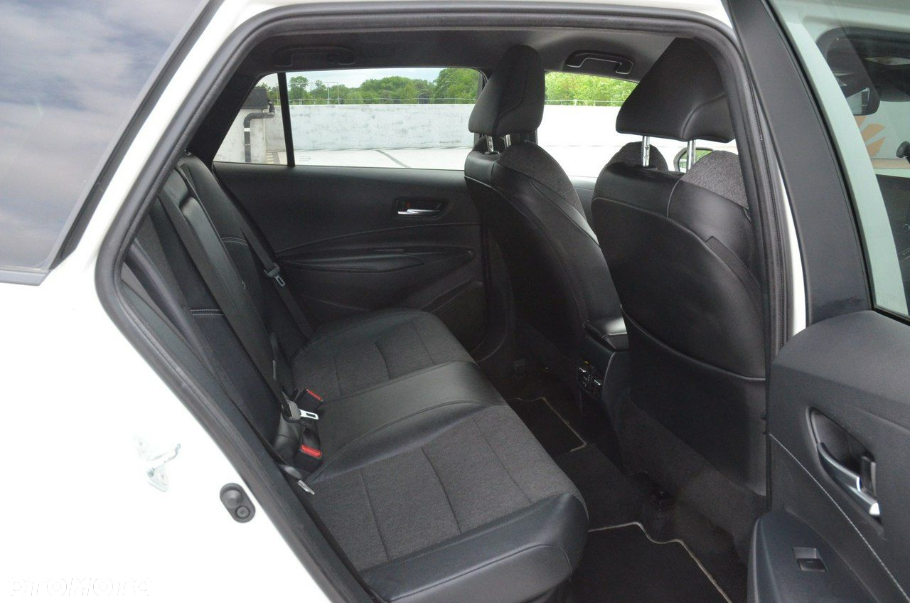 Toyota Corolla - 34