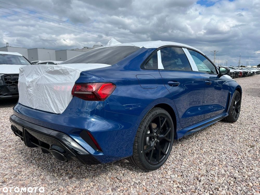 Audi RS3 Limousine - 6