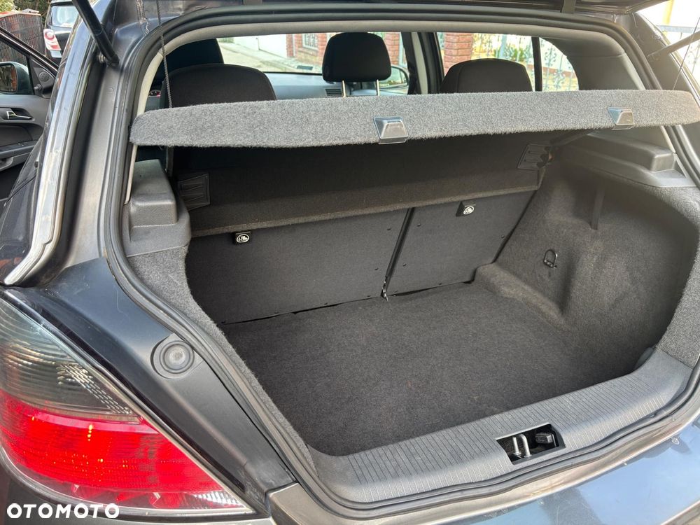 Opel Astra 1.6 - 13