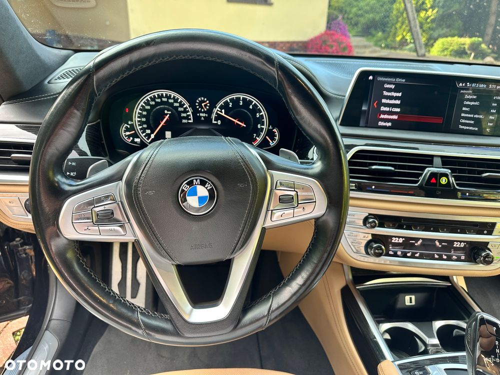 BMW Seria 7 750Li xDrive - 7