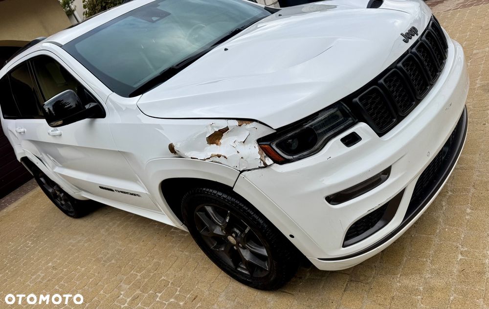 Jeep Grand Cherokee - 13