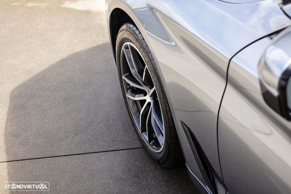BMW 530 d Pack M Auto - 11