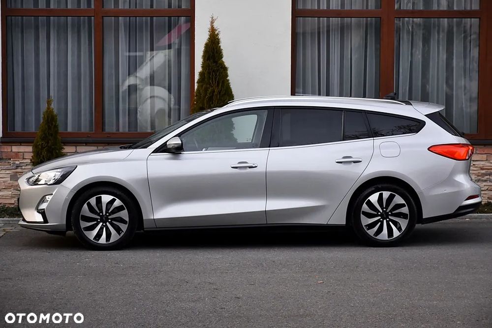 Ford Focus 1.5 EcoBlue Start-Stopp-System TITANIUM DESIGN - 14