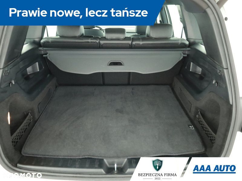 Mercedes-Benz GLB - 13