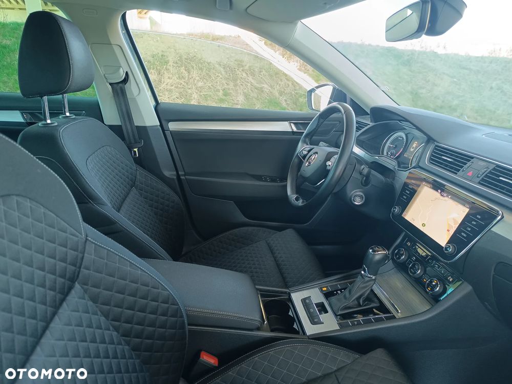 Skoda Superb 2.0 TDI DSG Active - 5