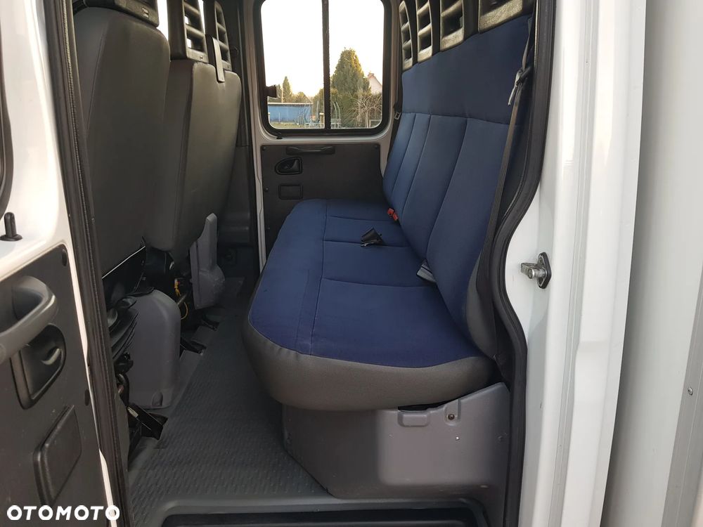 Iveco 35C15 Salon Polska, 7 osobowy + kontener - 16