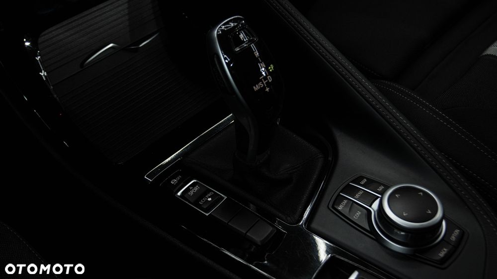 BMW X2 sDrive18i GPF Business Edition - 21