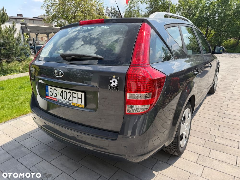 Kia Ceed 1.4 Comfort + - 4