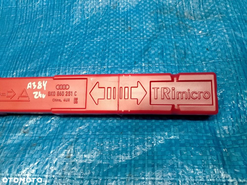 ZESTAW TROJKAT OSTRZEGAWCZY AUDI 8K0860251C - 3