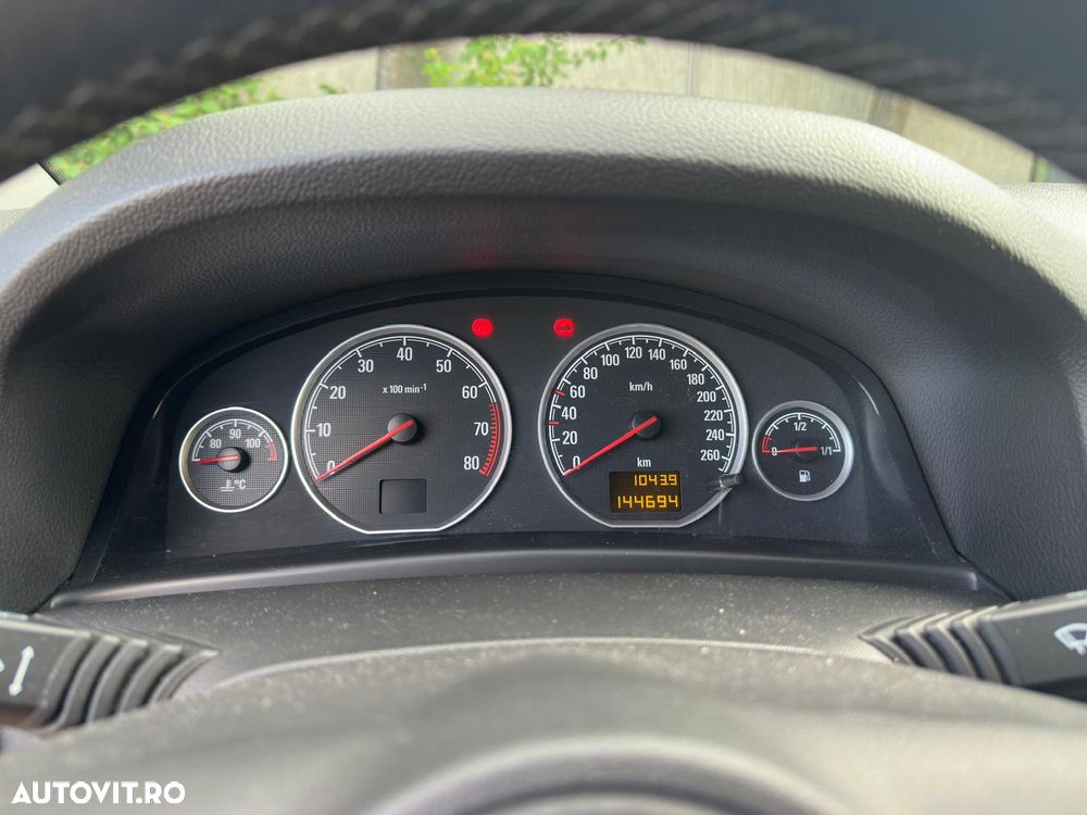 Opel Vectra 1.8 Cosmo Easytronic - 9