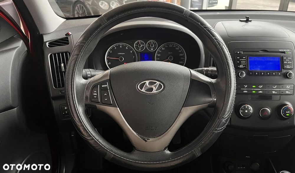 Hyundai i30 1.4 Comfort EU5 - 10