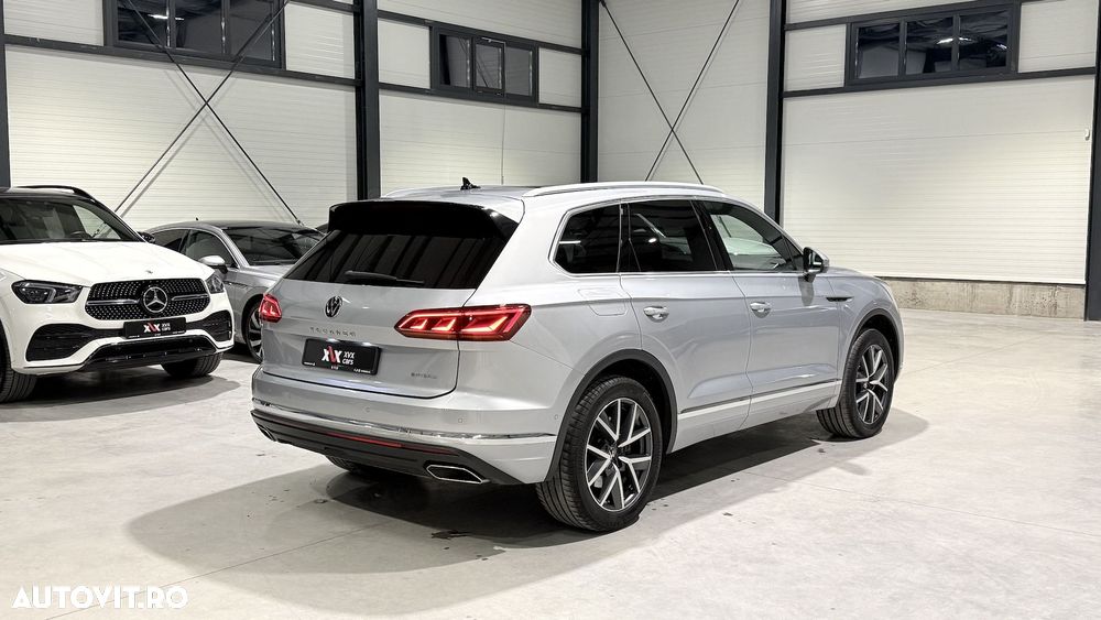 Volkswagen Touareg 3.0 V6 e-Hybrid 4Motion Aut. Elegance - 5