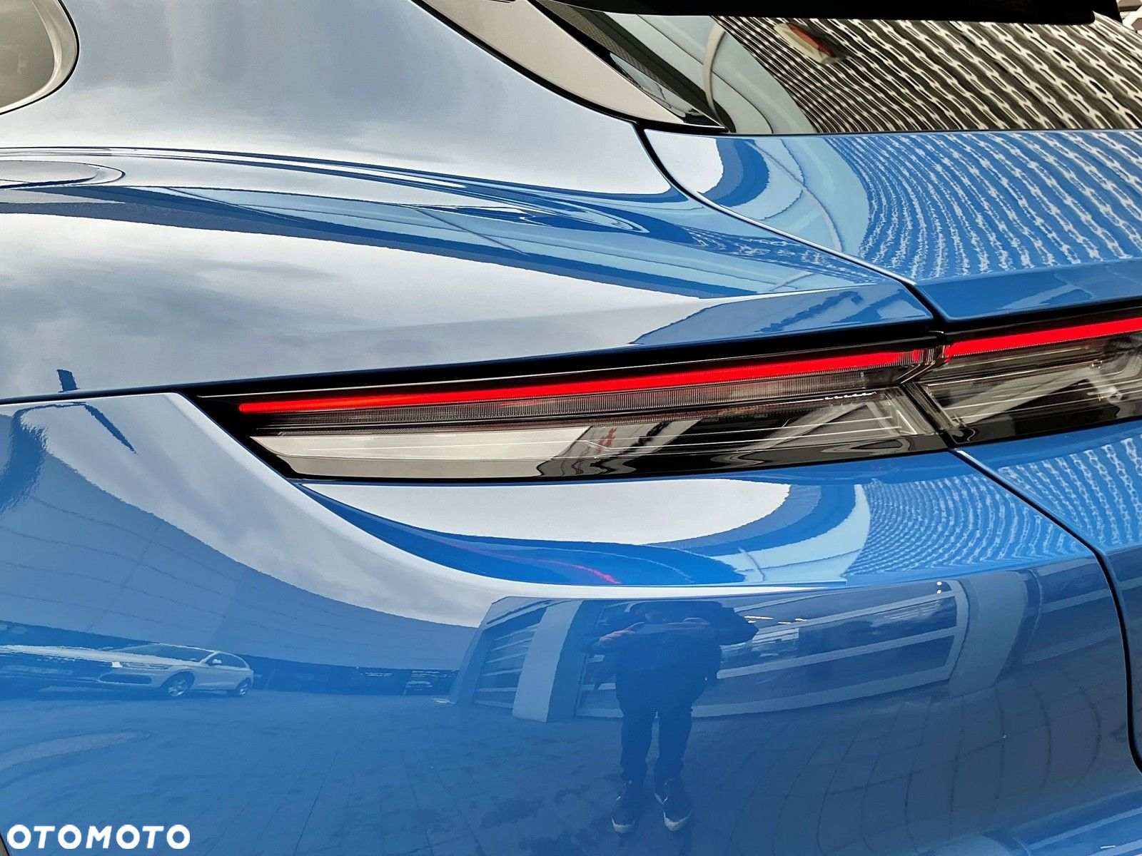 Porsche Taycan Turbo S - 16