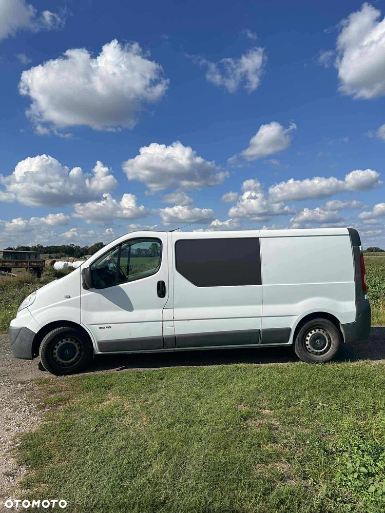 Renault Trafic 2.0 dCi 115 FAP Combi L2H1 - 2