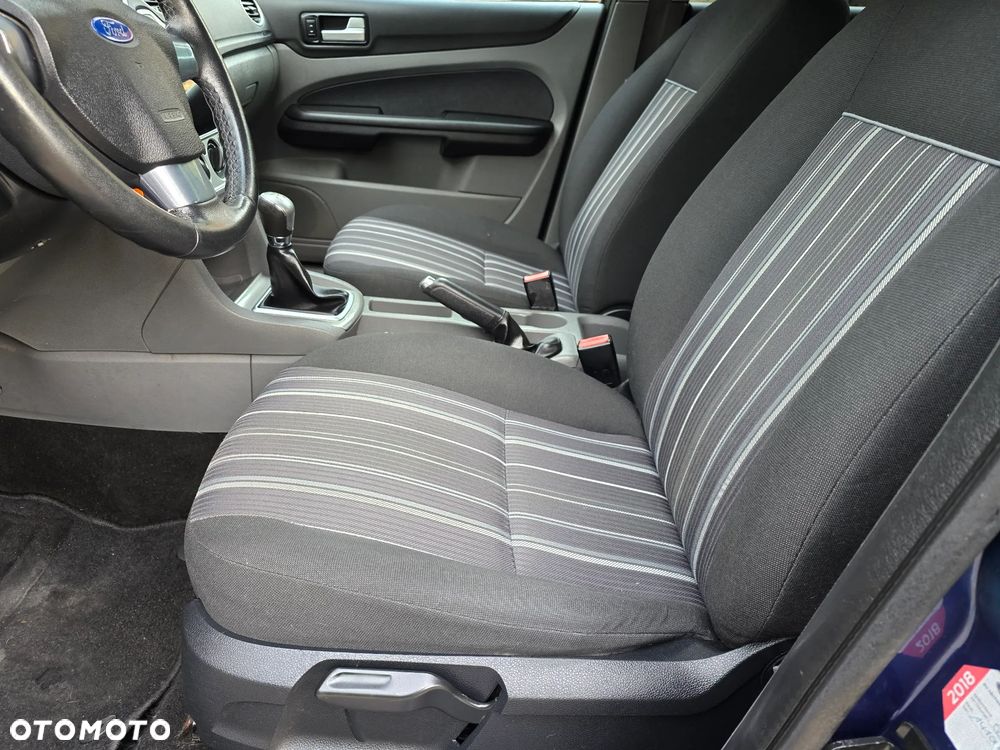 Ford Focus 1.6 16V Titanium - 22