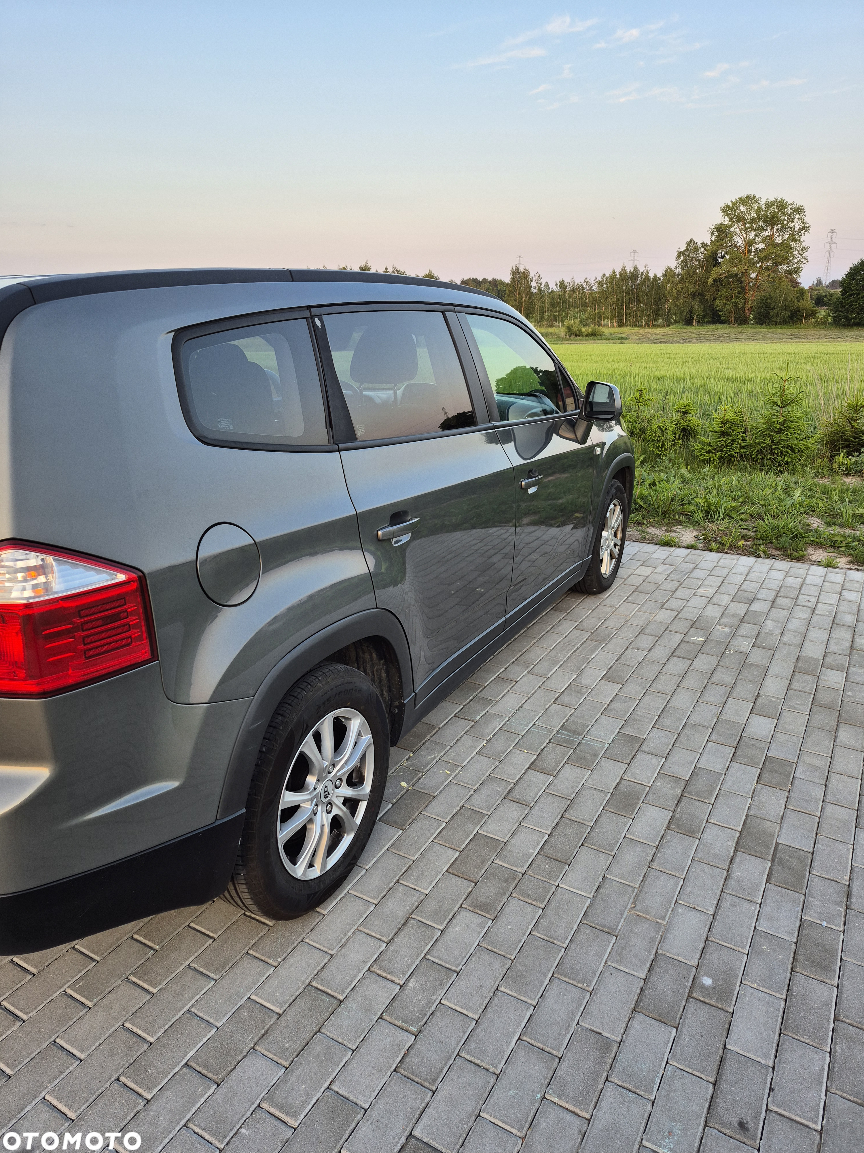 Chevrolet Orlando - 13