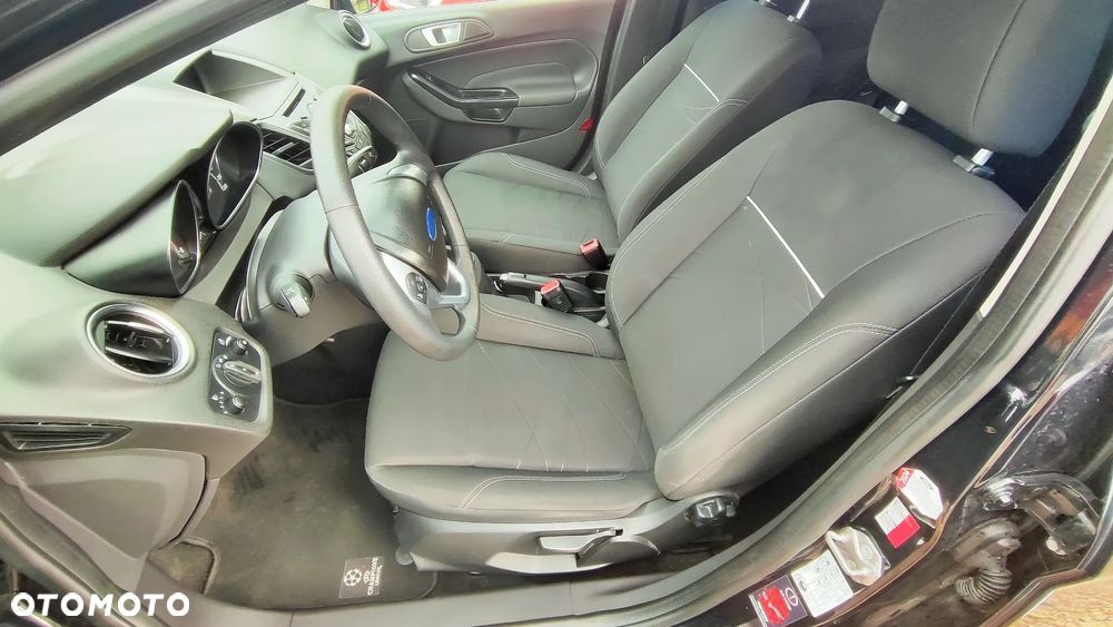 Ford Fiesta 1.25 Champions Edition - 4