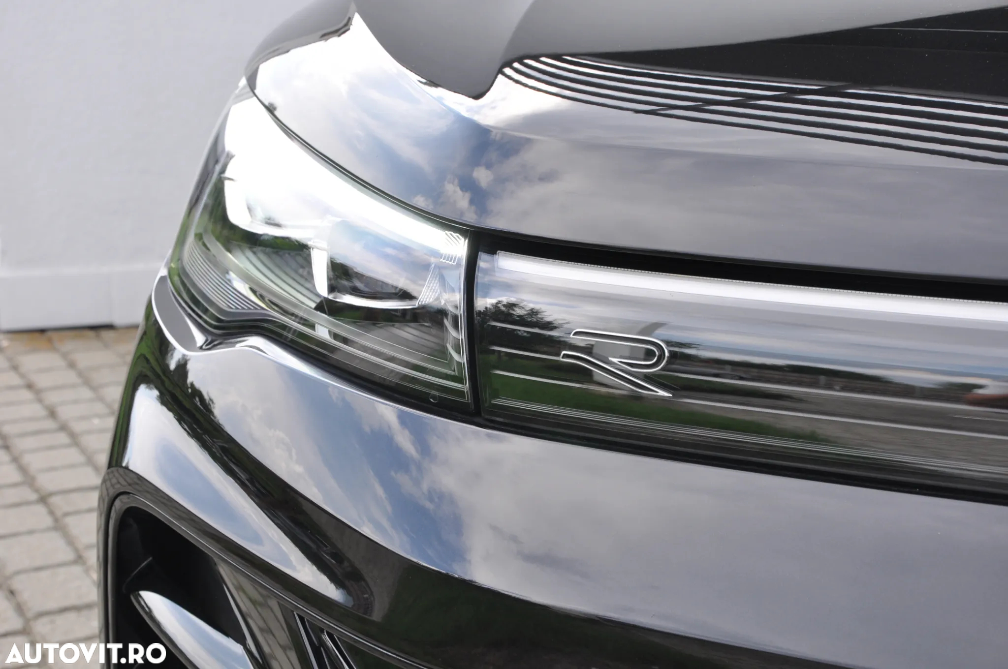 Volkswagen Tiguan 2.0 TDI DSG 4Motion R-Line - 9