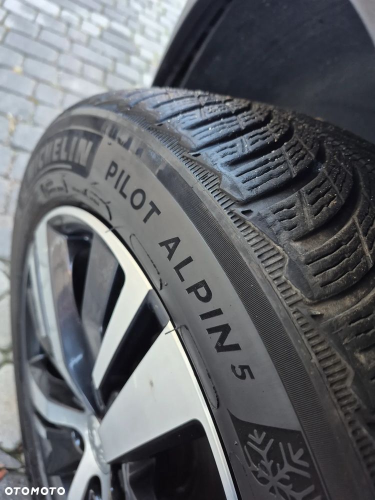 Peugeot 3008 1.6 PureTech GPF Allure S&S EAT8 - 38