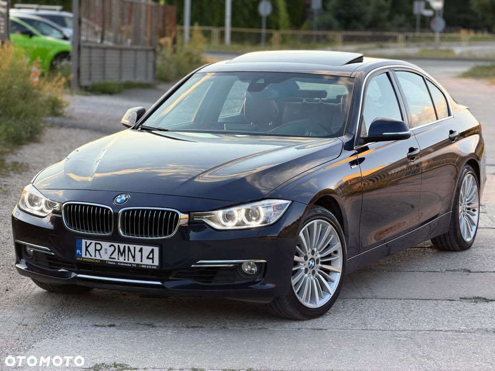 BMW Seria 3 328i Luxury Line - 2