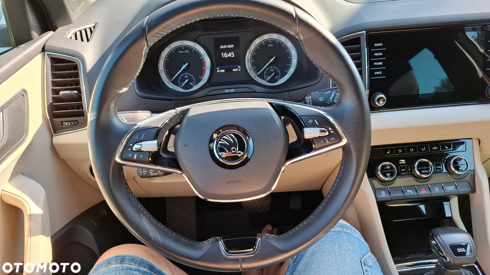 Skoda Karoq 1.5 TSI ACT 4x2 Style DSG - 9
