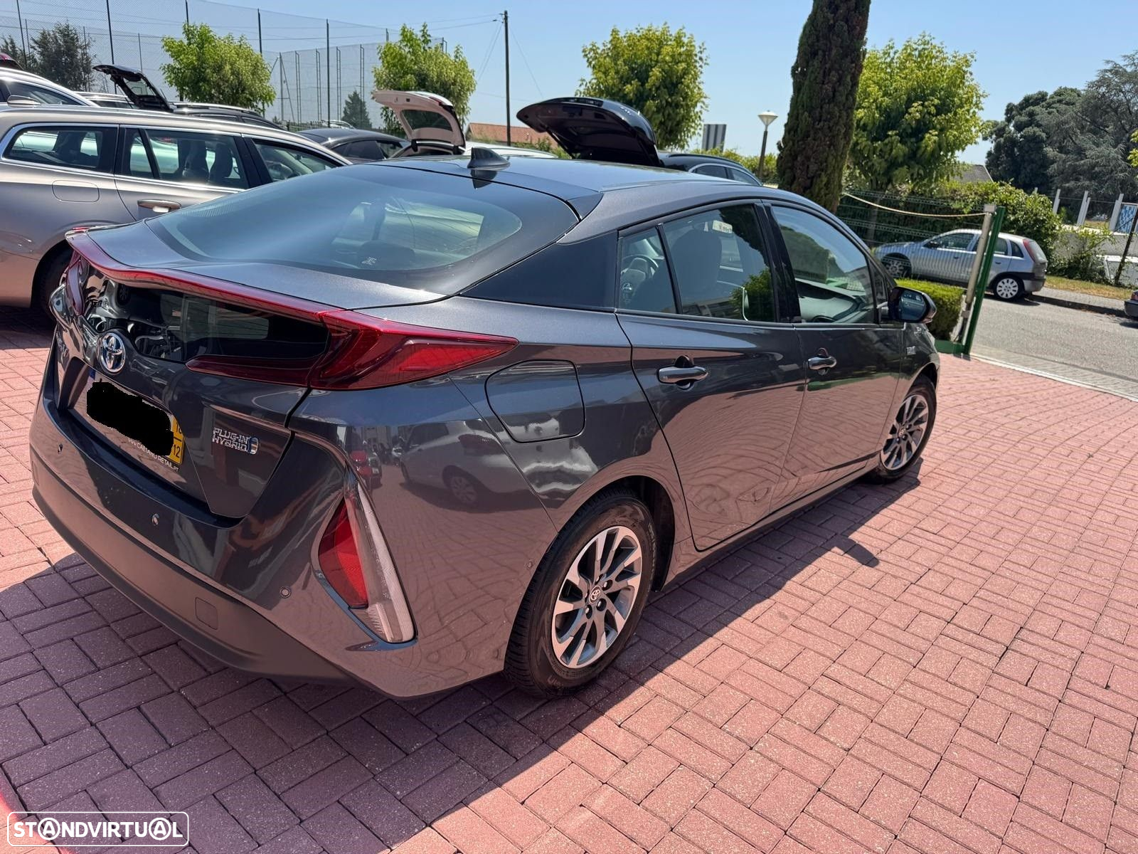 Toyota Prius 1.8 Plug-In Premium - 8
