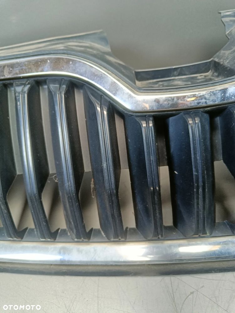Grill Skoda Octavia 3 III Atrapa Chłodnicy Kratka 5E0853653 - 9