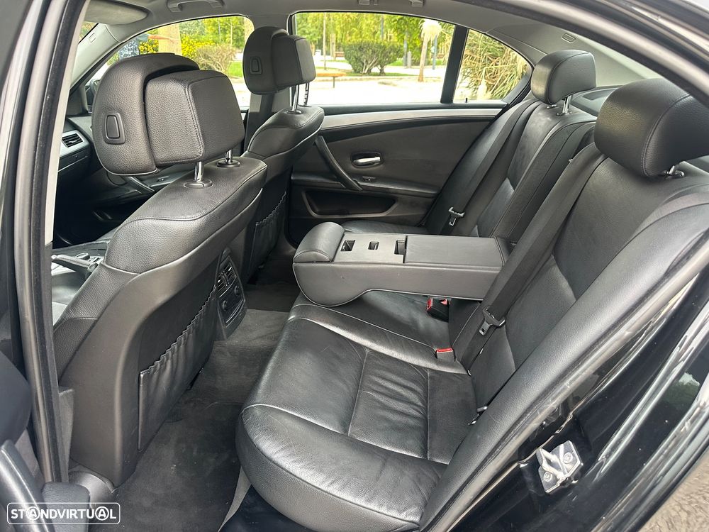 BMW 520 dA Executive - 19